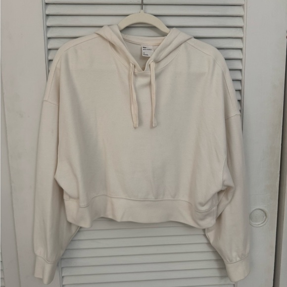 All in Motion Ivory Ribbed Cropped Hoodie / Pullover - Picture 1 of 3